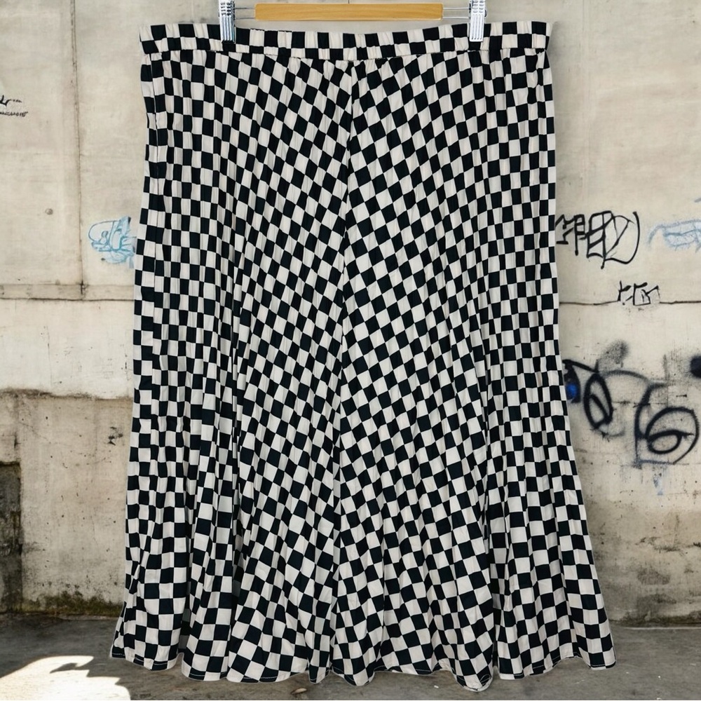Shein Curve Checkered Printed Accordion Pleated Flowy Pull On A Line Midi Skirt